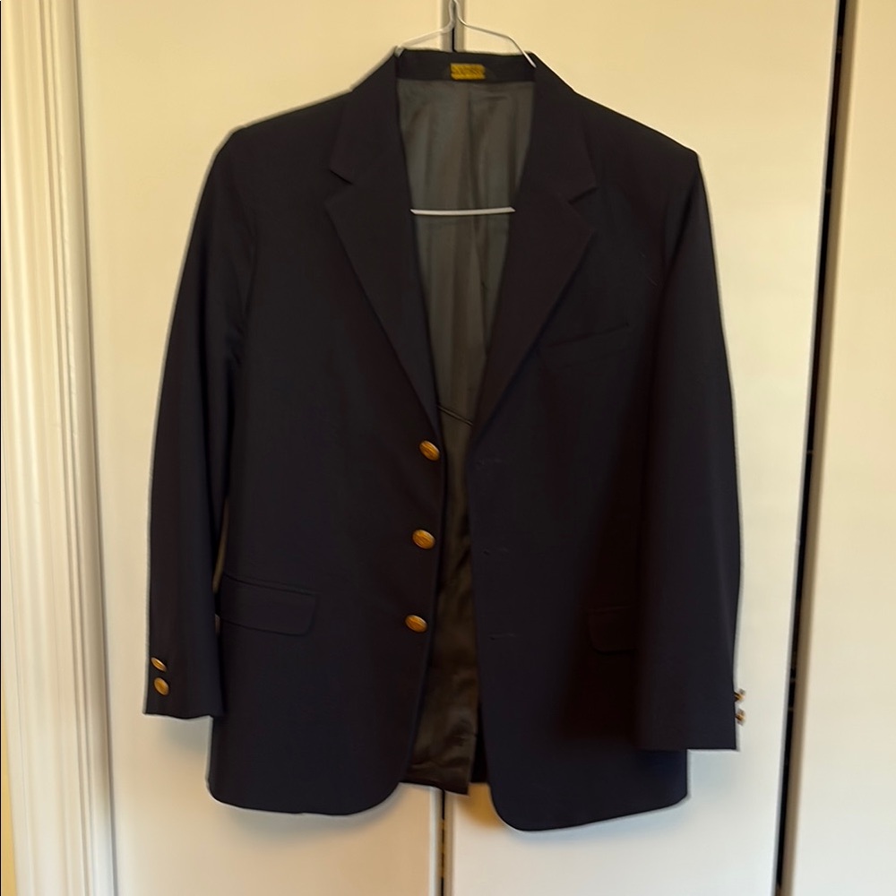 Navy Sport Coat with Notched Lapel and Wool Blend